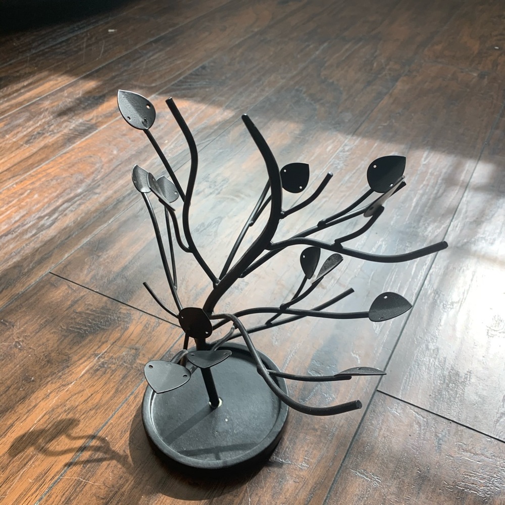 Jewelry stand